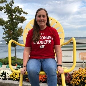 Meet your Posher, Elizabeth